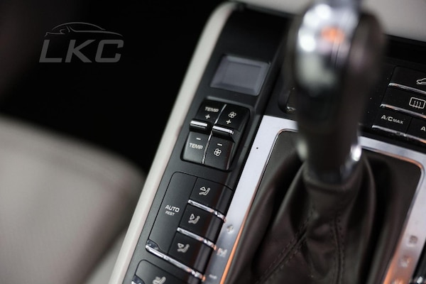 Used Porsche Macan 2015 for sale - 75202529: Photo 30