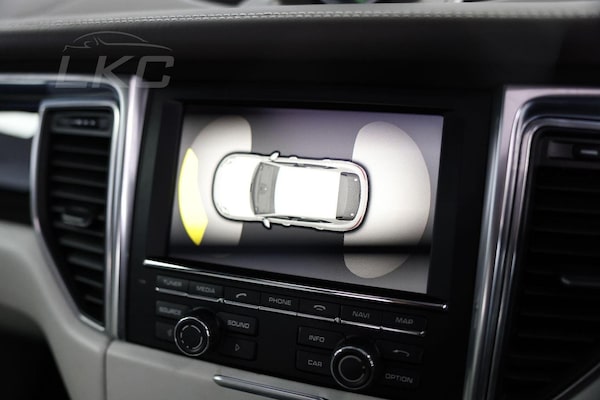 Used Porsche Macan 2015 for sale - 75202529: Photo 40