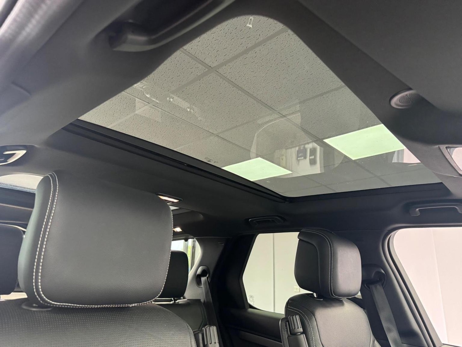 Used Land Rover Discovery 2021 for sale - 76794581: Photo 9