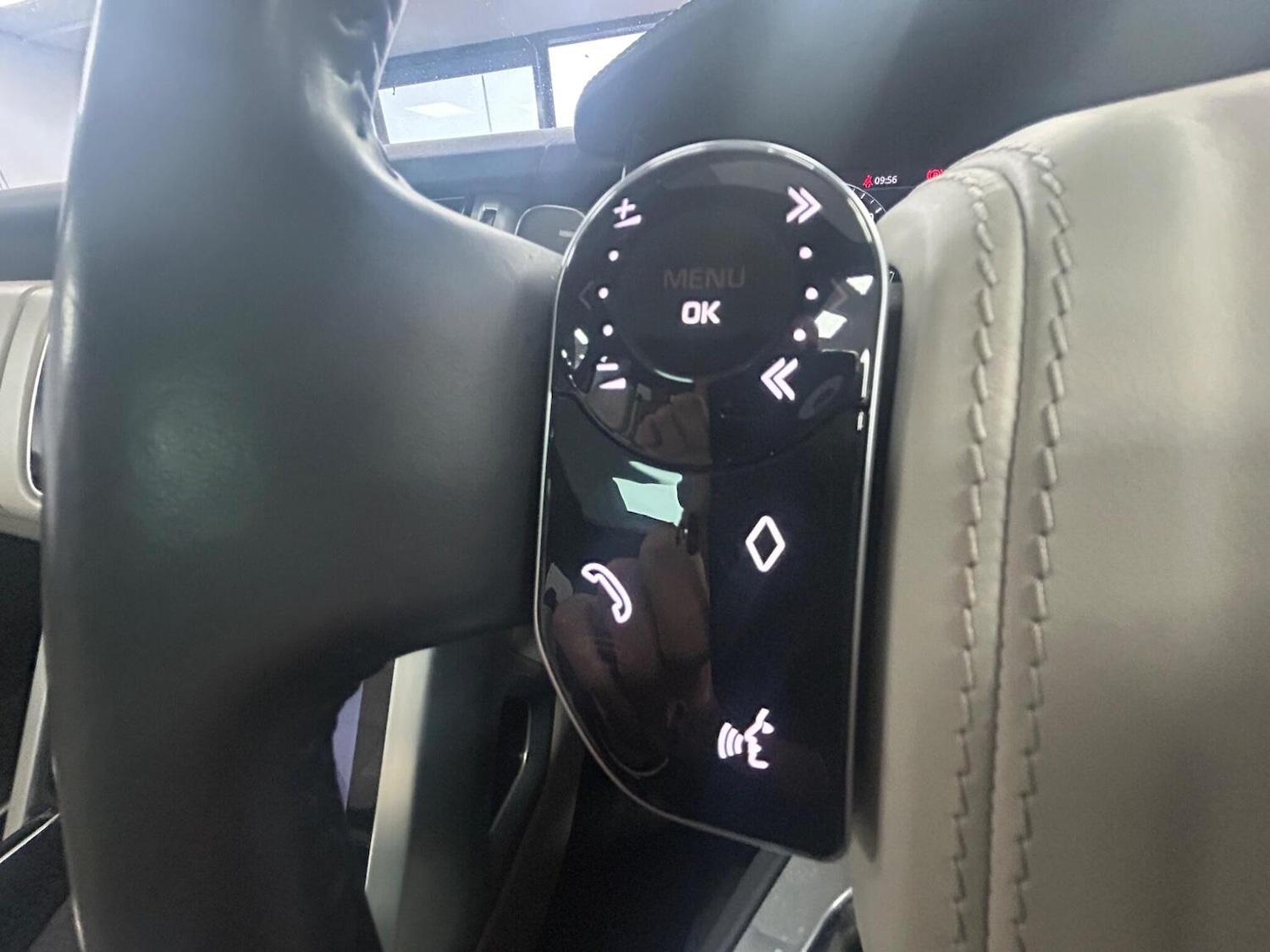 Used Land Rover Range Rover 2019 for sale - 76986819: Photo 18