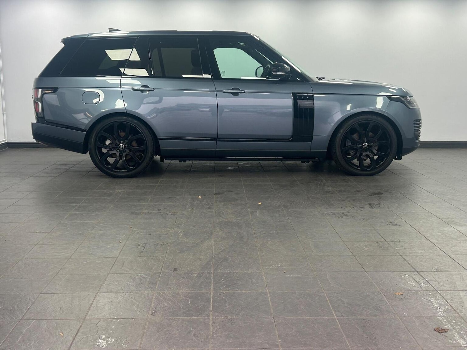 Used Land Rover Range Rover 2019 for sale - 76986819: Photo 3