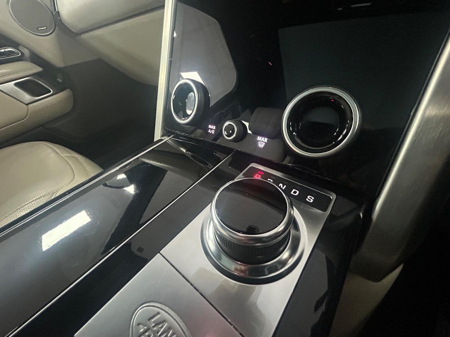 Used Land Rover Range Rover 2019 for sale - 76986819: Photo 9