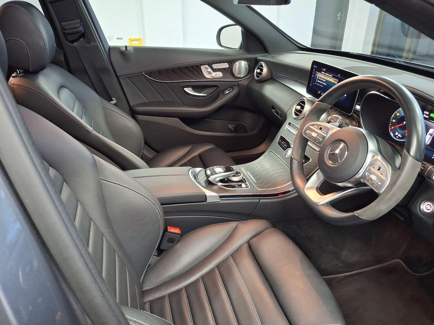 Used Mercedes-Benz C Class 2021 for sale - 77395207: Photo 38