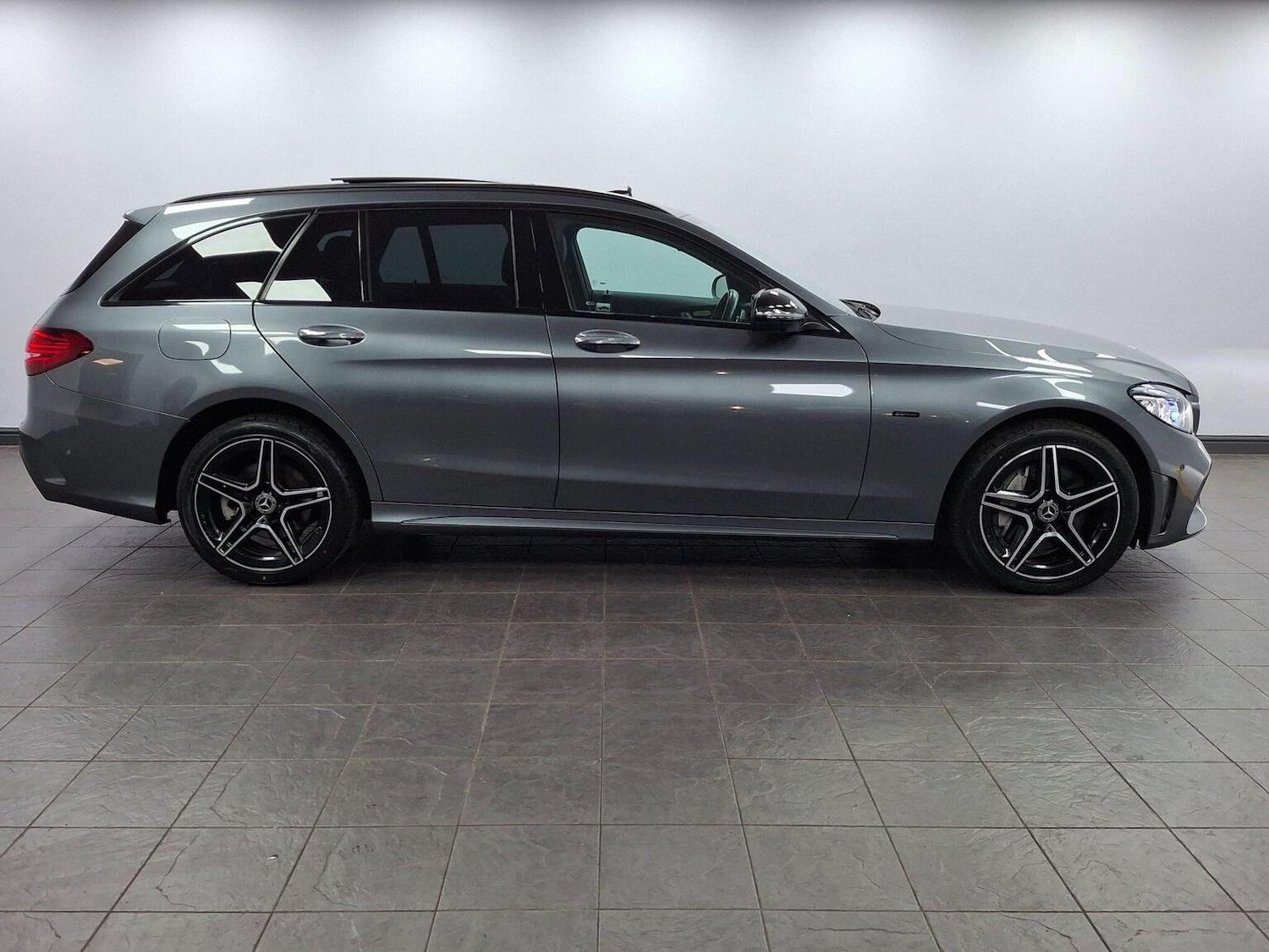 Used Mercedes-Benz C Class 2021 for sale - 77395207: Photo 4