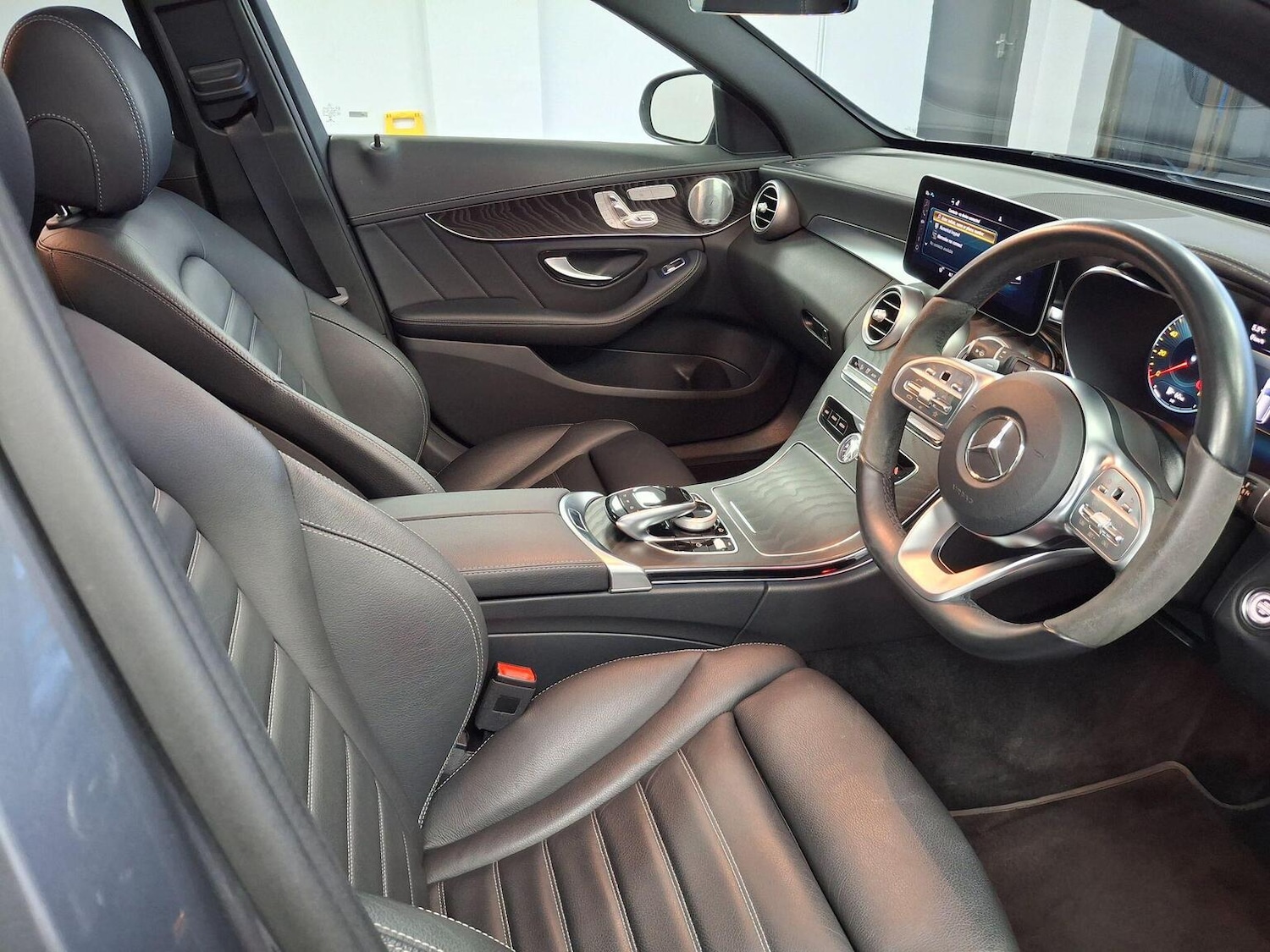 Used Mercedes-Benz C Class 2021 for sale - 77395207: Photo 48