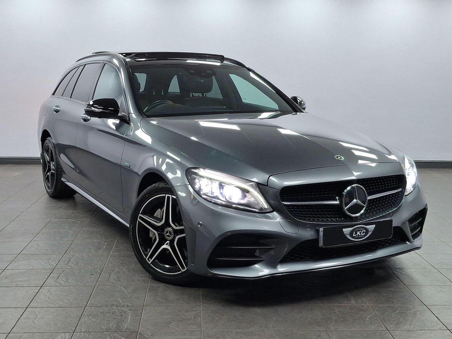 Used Mercedes-Benz C Class 2021 for sale - 77395207: Photo 5