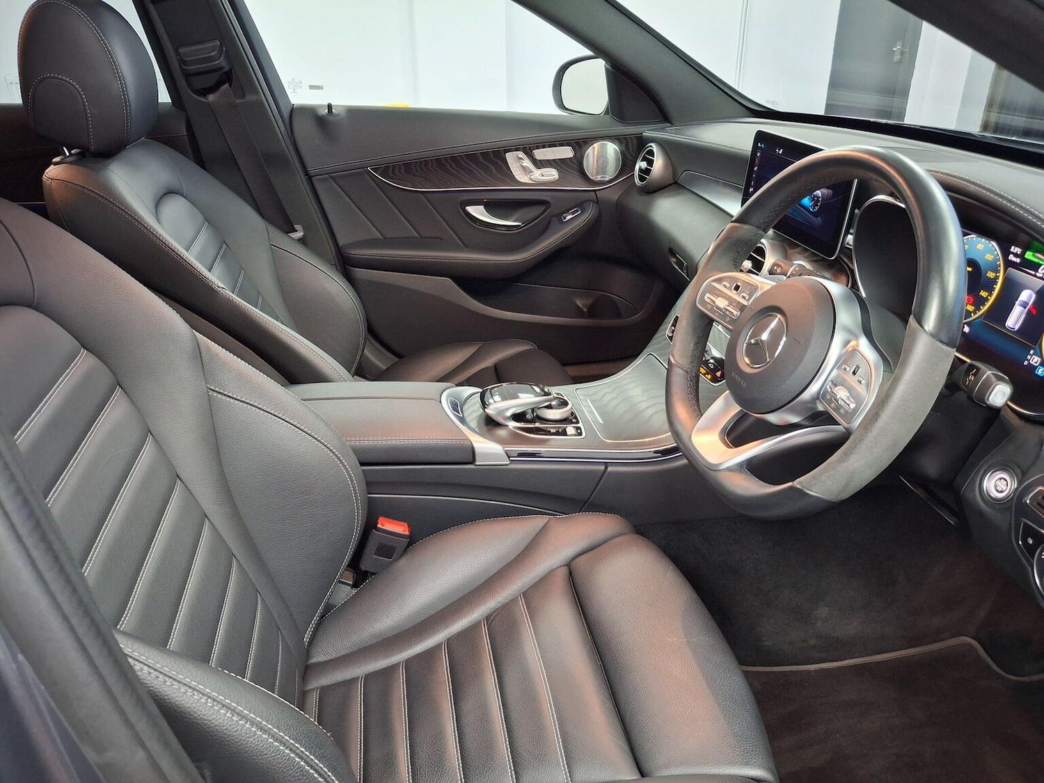 Used Mercedes-Benz C Class 2021 for sale - 77395207: Photo 76