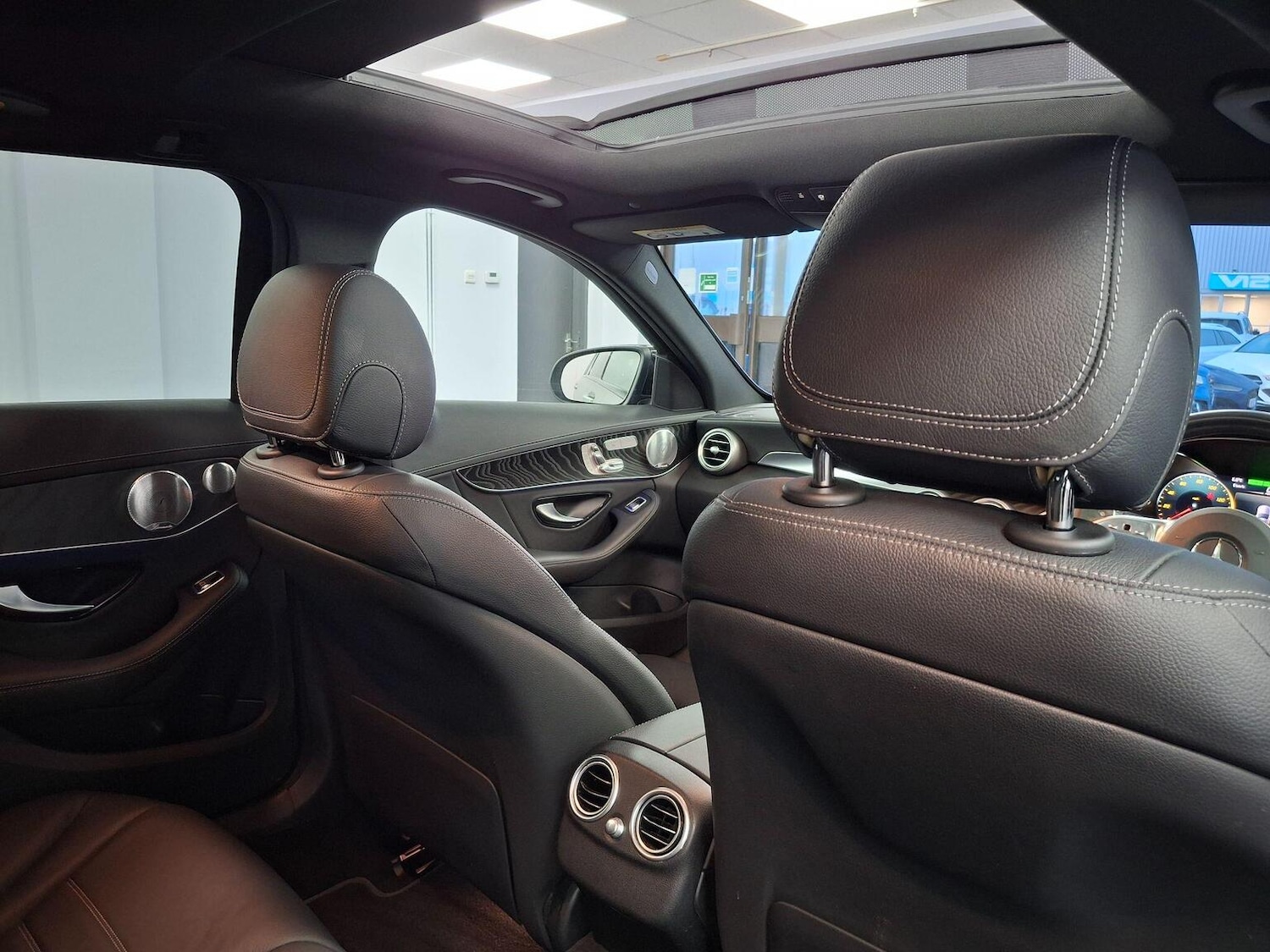 Used Mercedes-Benz C Class 2021 for sale - 77395207: Photo 77