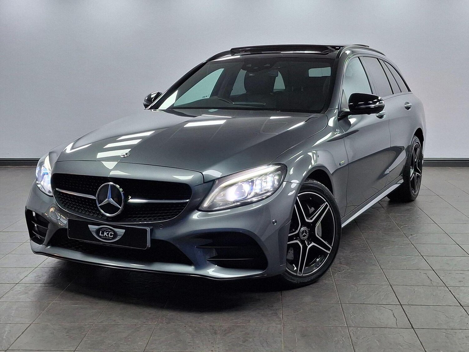 Used Mercedes-Benz C Class 2021 for sale - 77395207: Photo 86