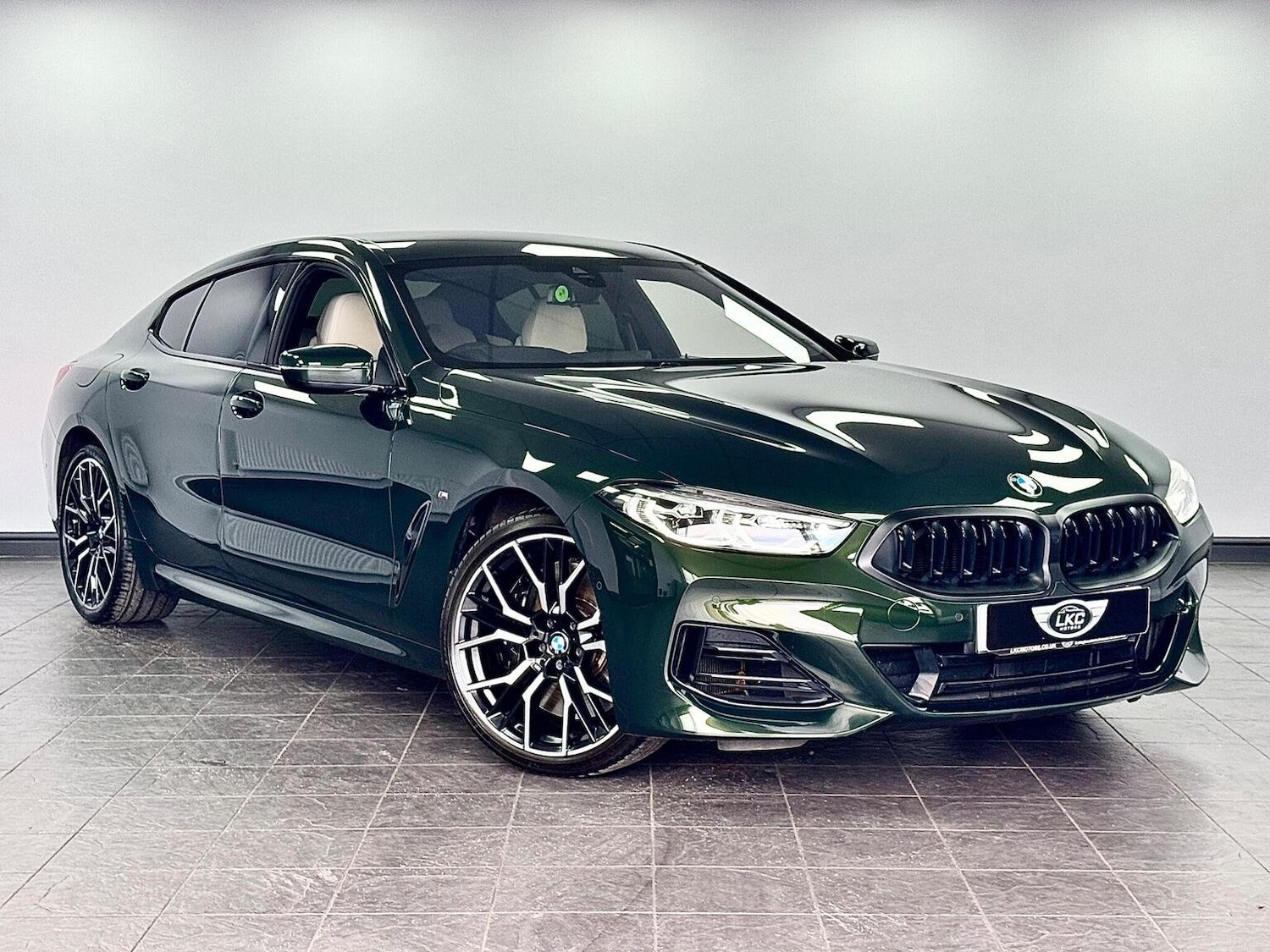 Used BMW 8 Series 2022 for sale - 76769618: Photo 2