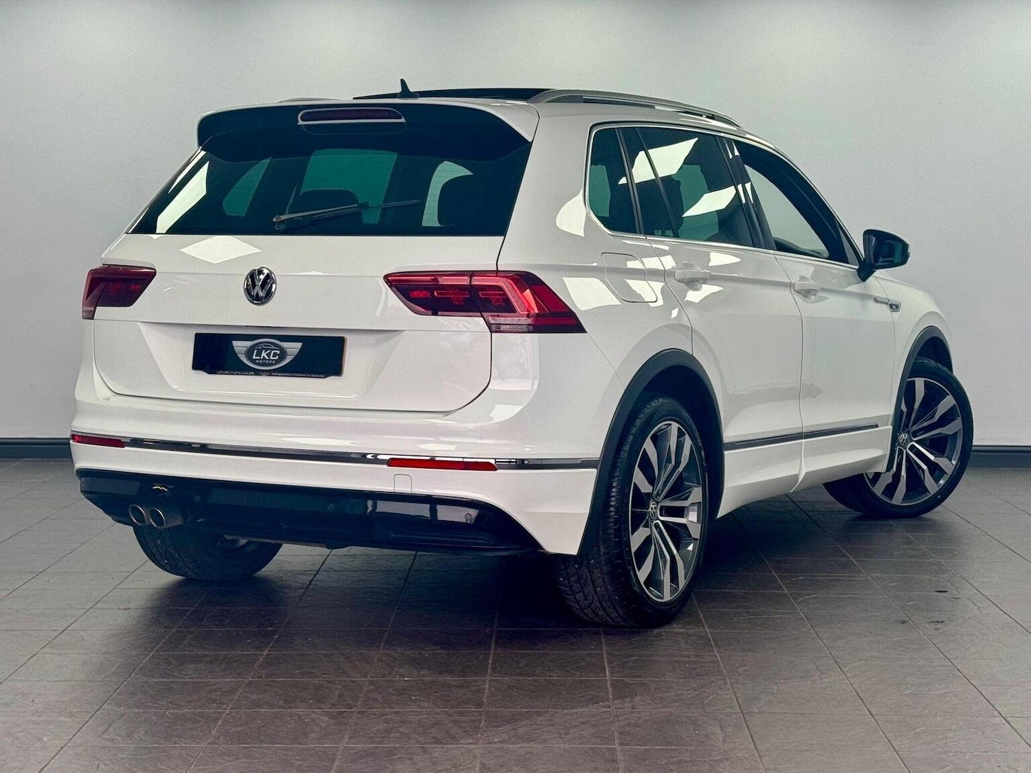 Used Volkswagen Tiguan 2018 for sale - 76268485: Photo 11