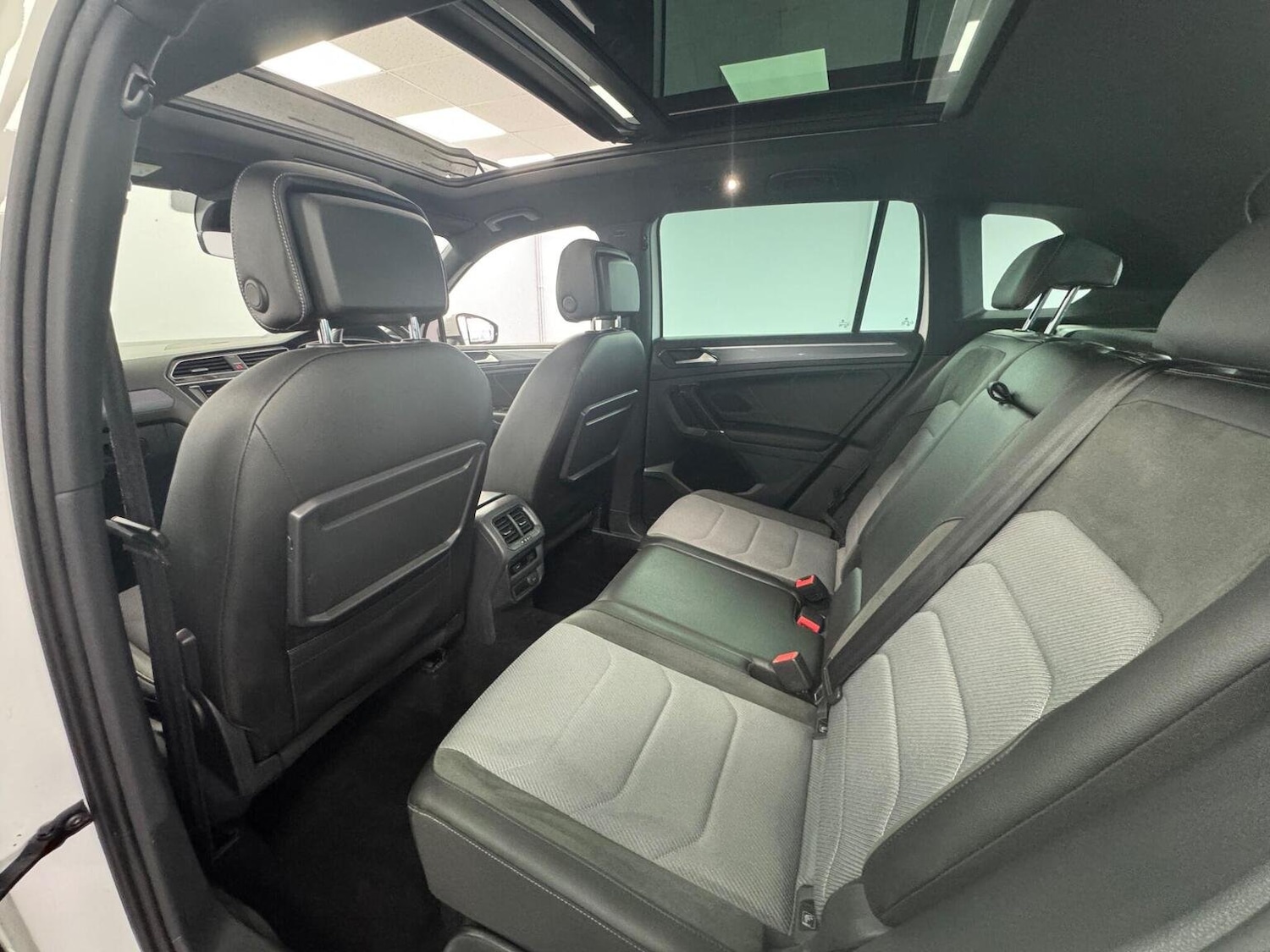 Used Volkswagen Tiguan 2018 for sale - 76268485: Photo 13