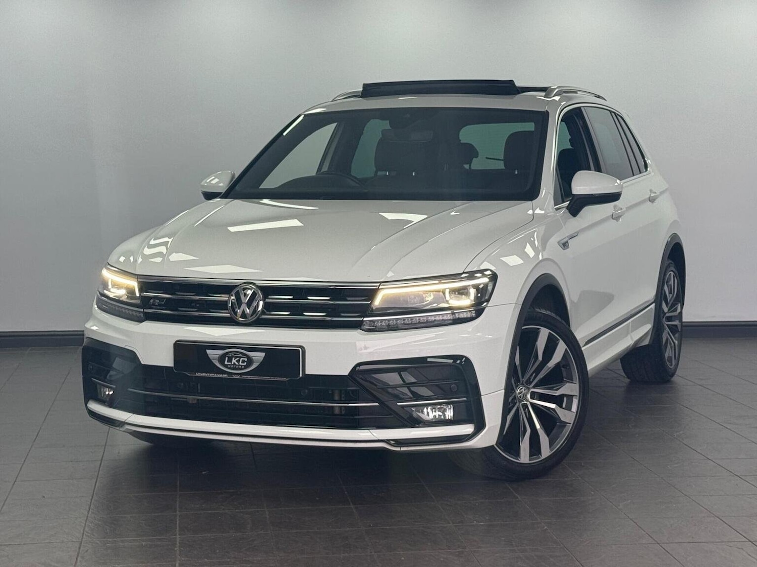 Used Volkswagen Tiguan 2018 for sale - 76268485: Photo 17