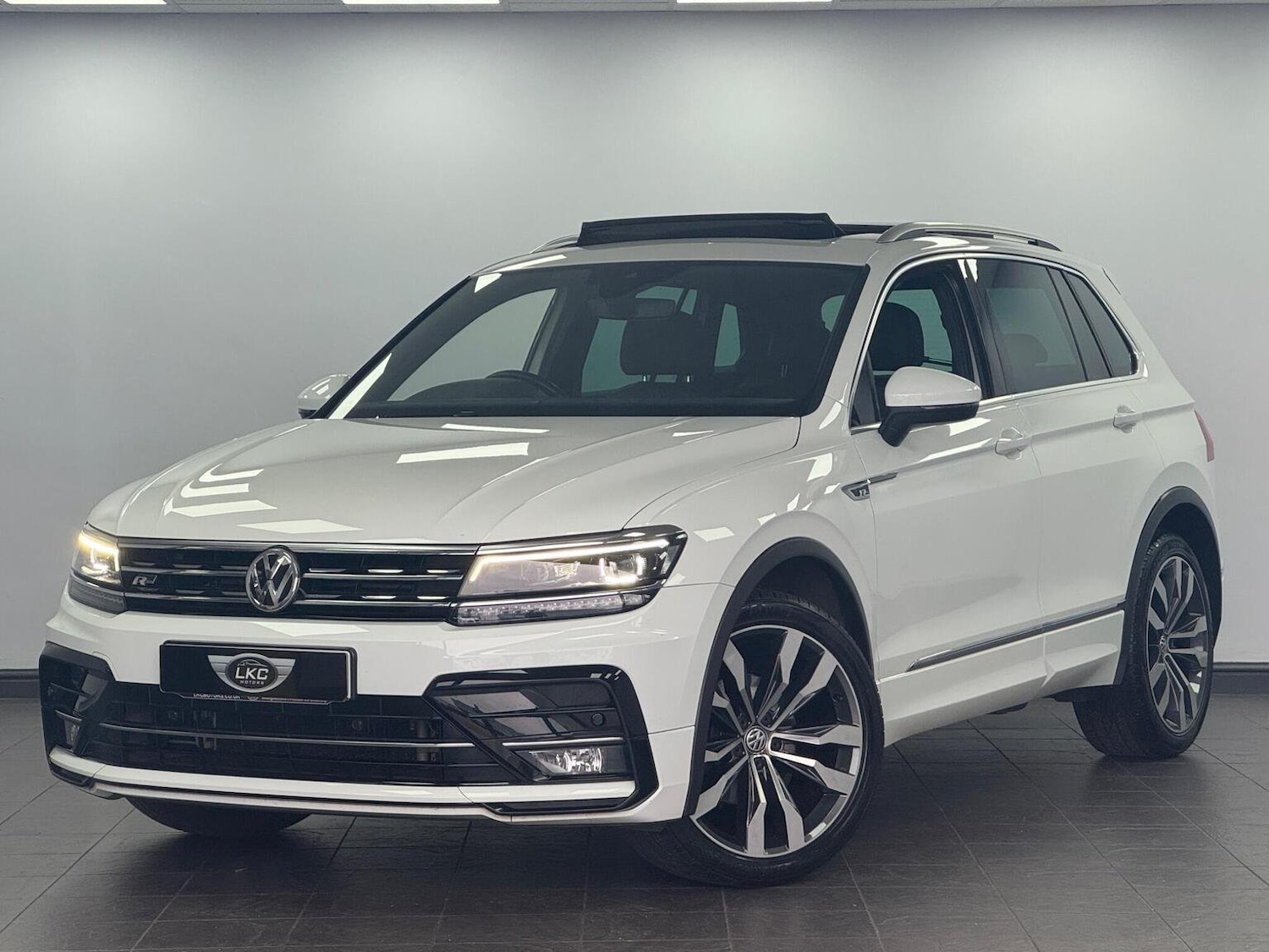 Used Volkswagen Tiguan 2018 for sale - 76268485: Photo 18