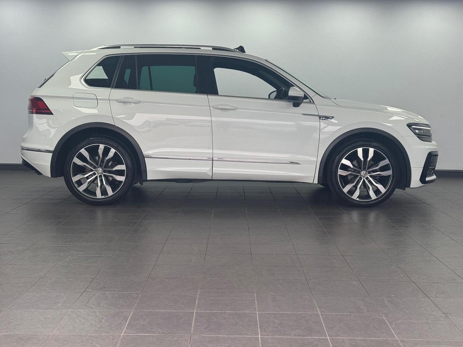 Used Volkswagen Tiguan 2018 for sale - 76268485: Photo 27