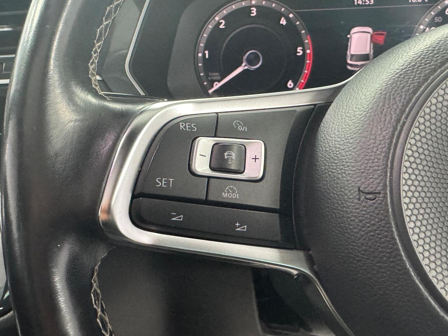Used Volkswagen Tiguan 2018 for sale - 76268485: Photo 40