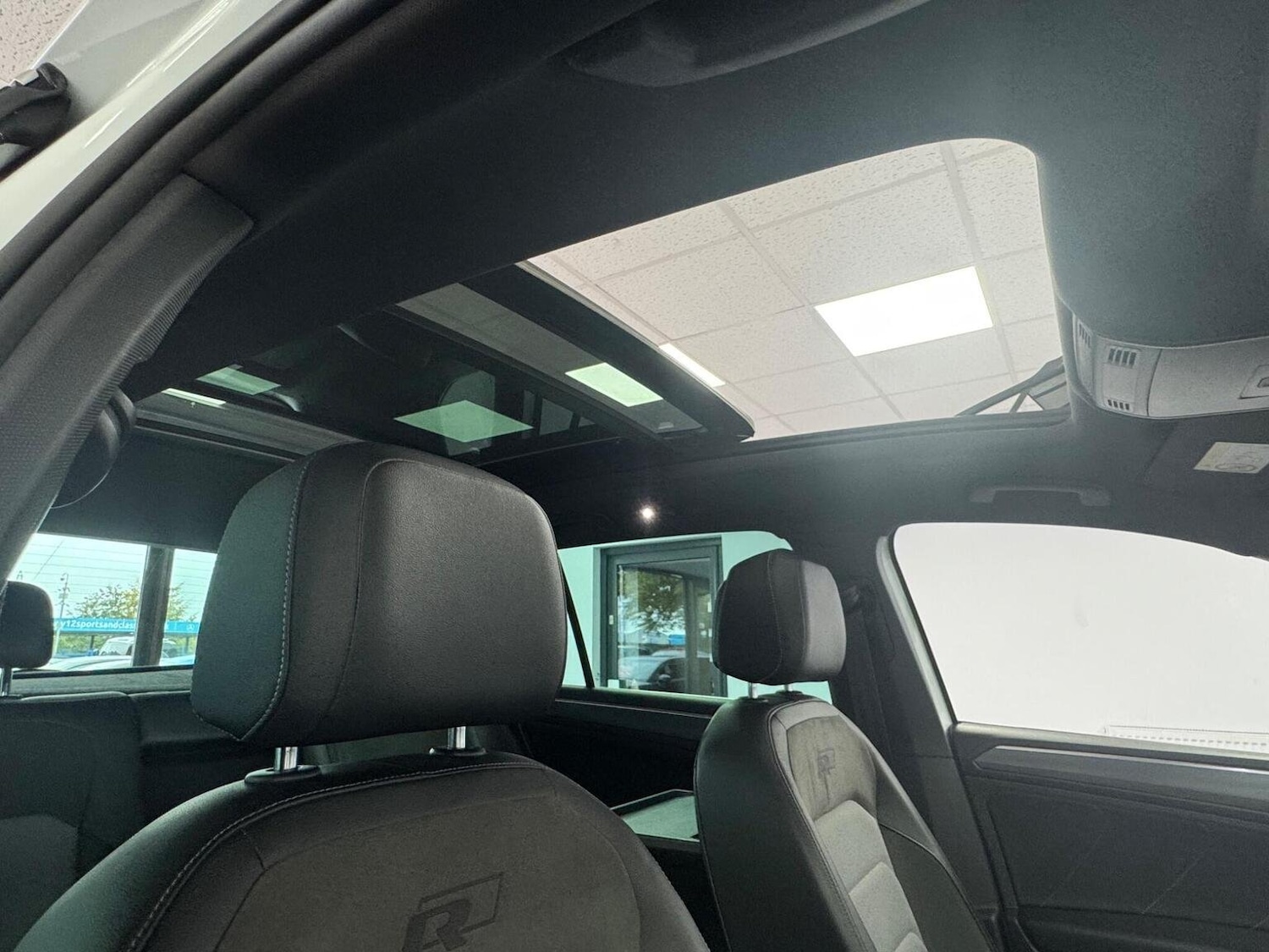 Used Volkswagen Tiguan 2018 for sale - 76268485: Photo 42