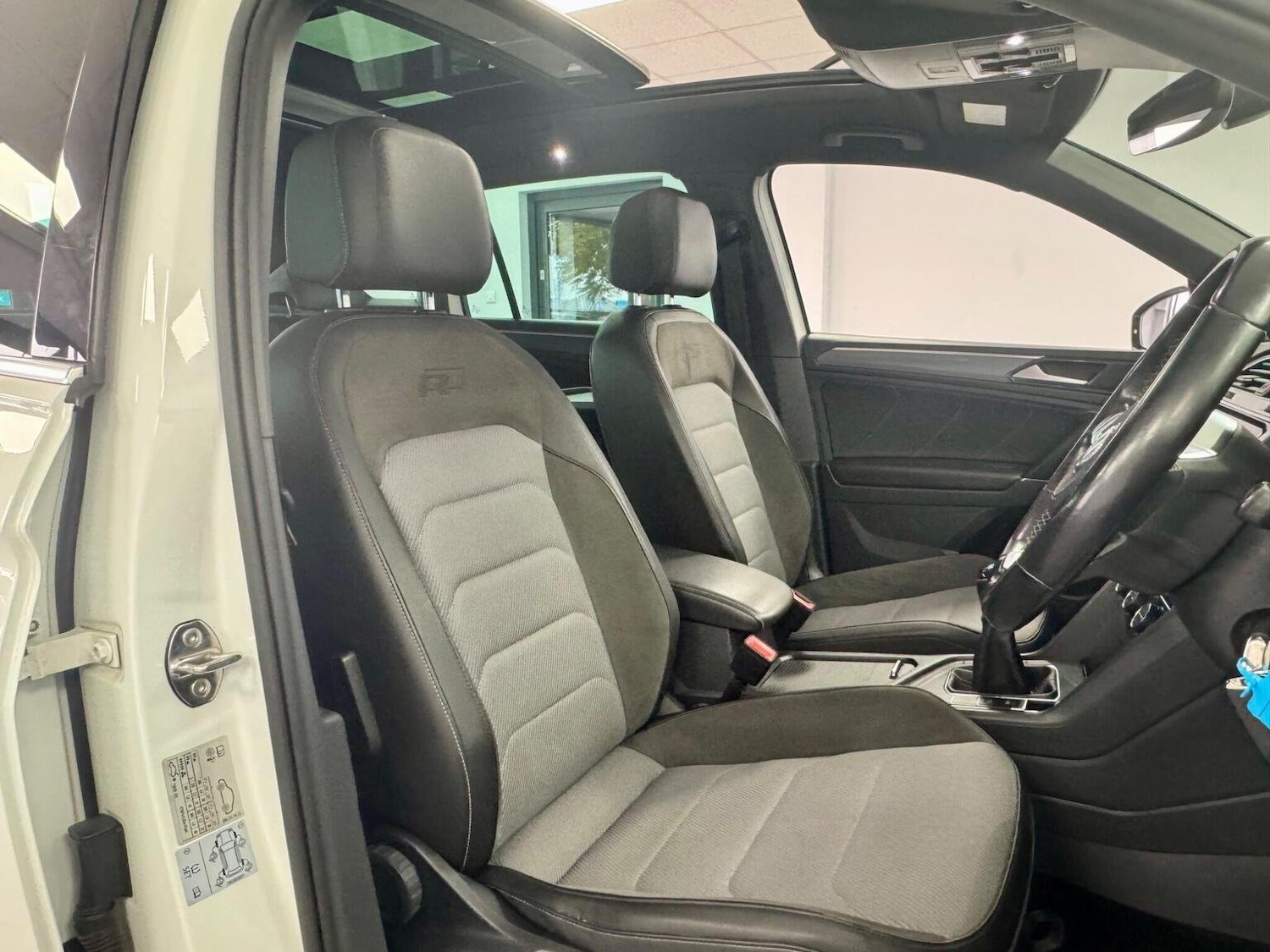 Used Volkswagen Tiguan 2018 for sale - 76268485: Photo 7
