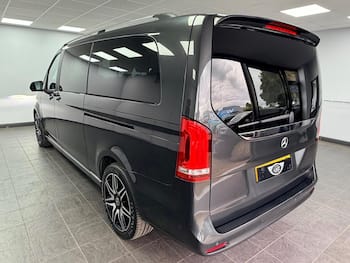 Used Mercedes-Benz V-Class 2023 for sale - 79703516: Photo