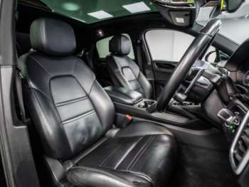Used Porsche Cayenne 2019 for sale - 69895988: Photo