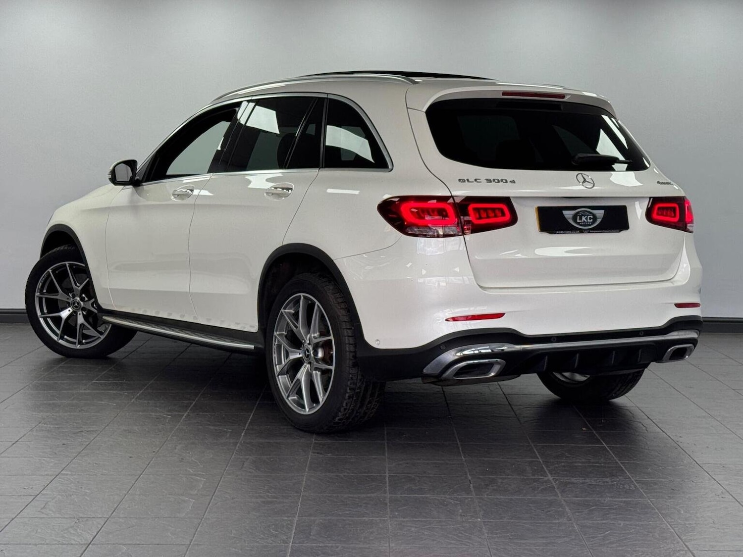 Used Mercedes-Benz GLC 2022 for sale - 76397040: Photo 11