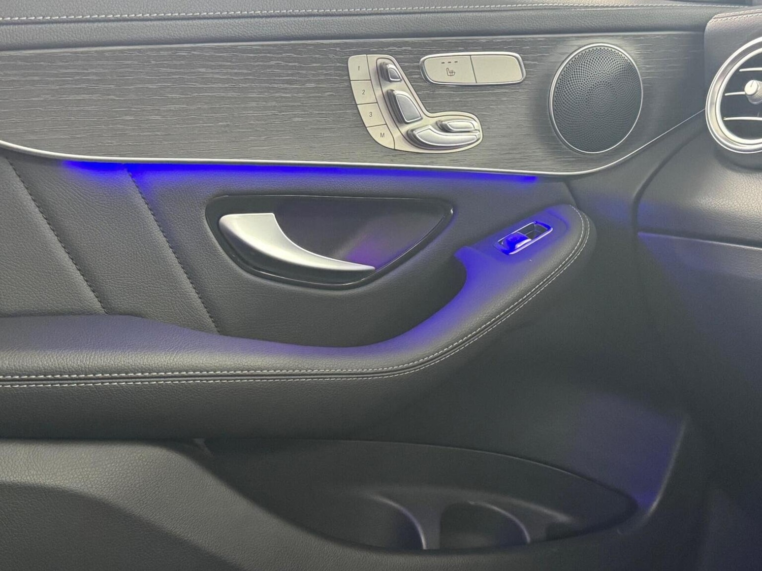 Used Mercedes-Benz GLC 2022 for sale - 76397040: Photo 28