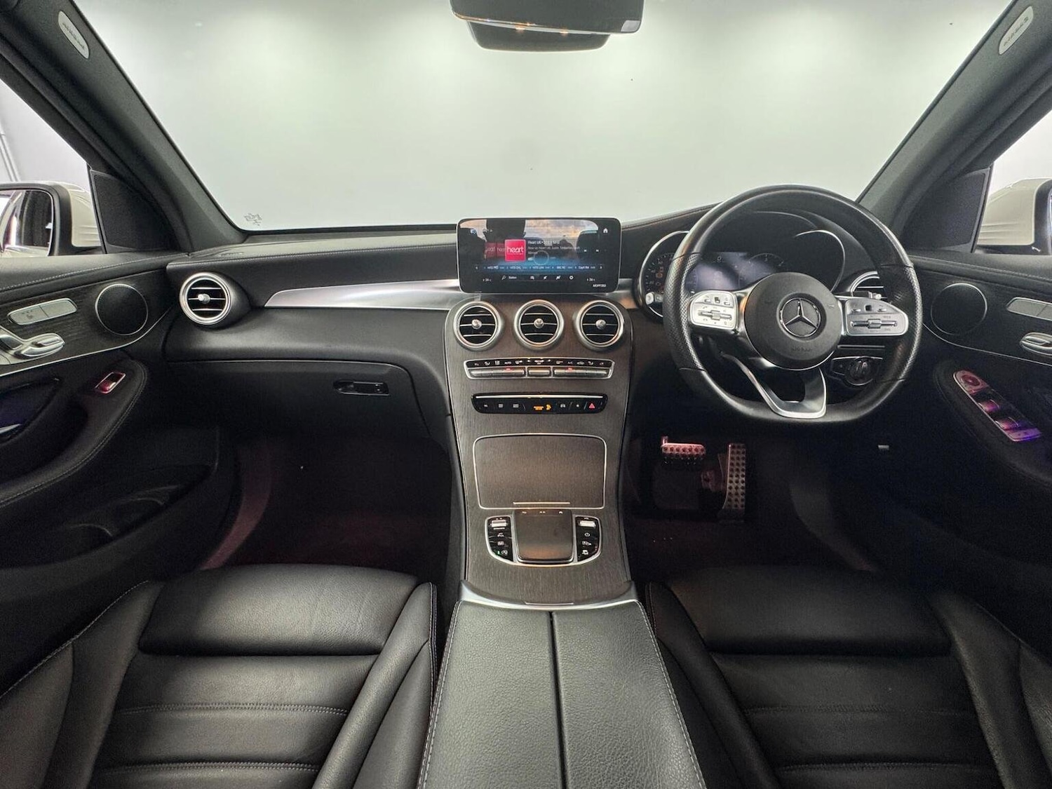 Used Mercedes-Benz GLC 2022 for sale - 76397040: Photo 4