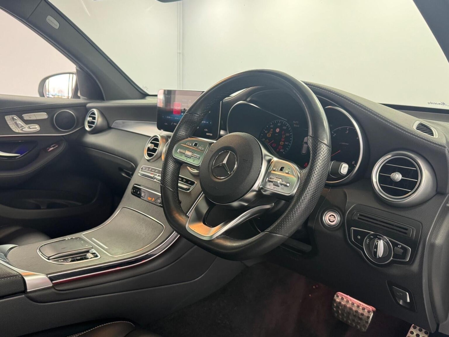 Used Mercedes-Benz GLC 2022 for sale - 76397040: Photo 5