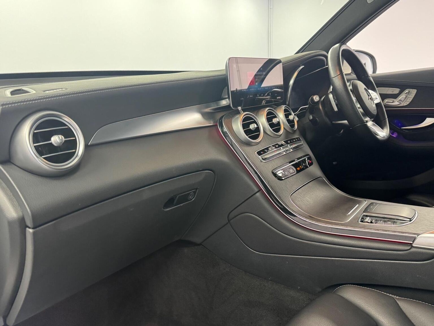 Used Mercedes-Benz GLC 2022 for sale - 76397040: Photo 8