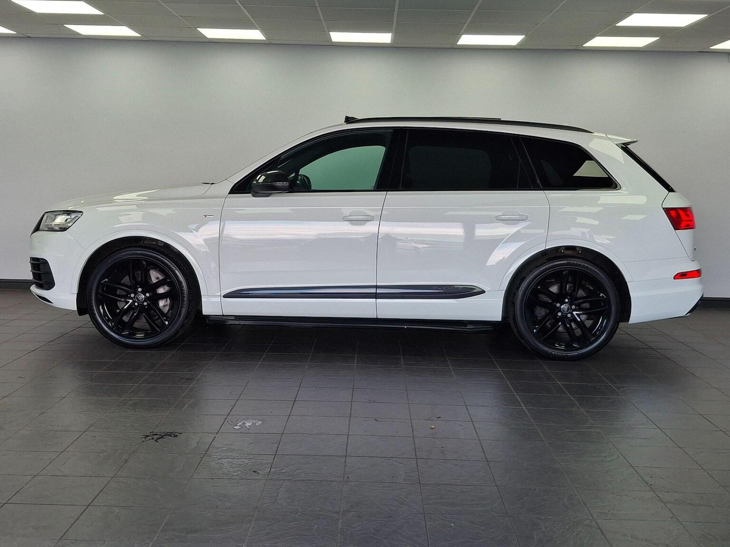 Used Audi Q7 2018 for sale - 77564213: Photo 31