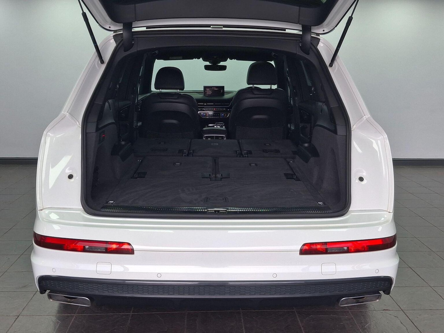 Used Audi Q7 2018 for sale - 77564213: Photo 41