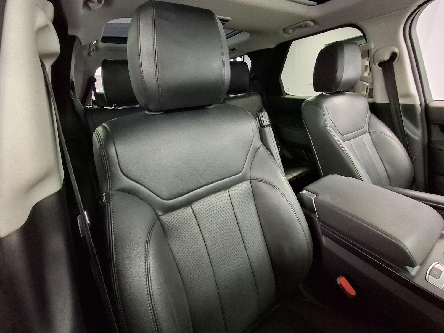 Used Land Rover Discovery 2019 for sale - 76769558: Photo 31