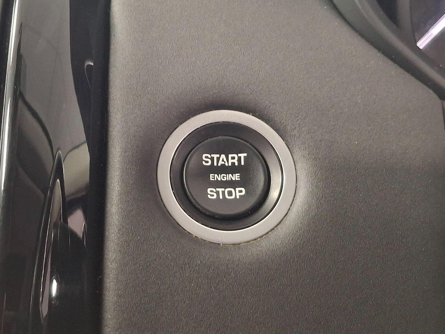 Used Land Rover Discovery 2019 for sale - 76769558: Photo 33