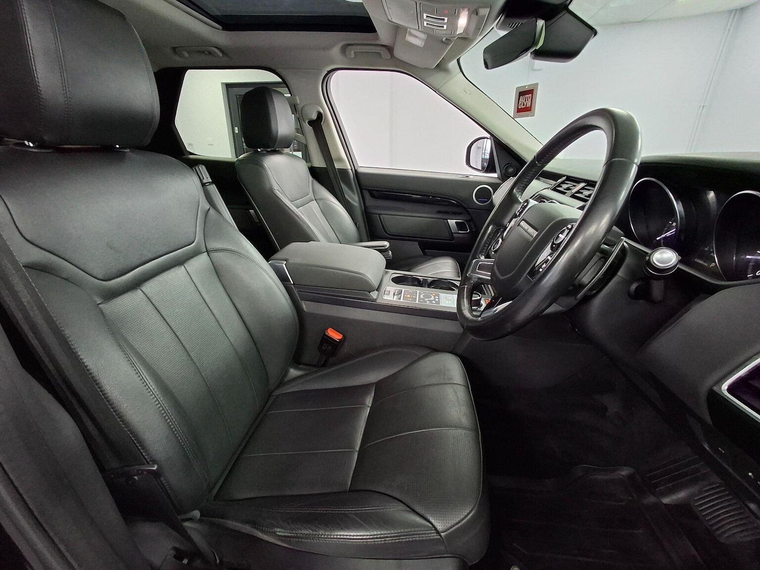 Used Land Rover Discovery 2019 for sale - 76769558: Photo 7