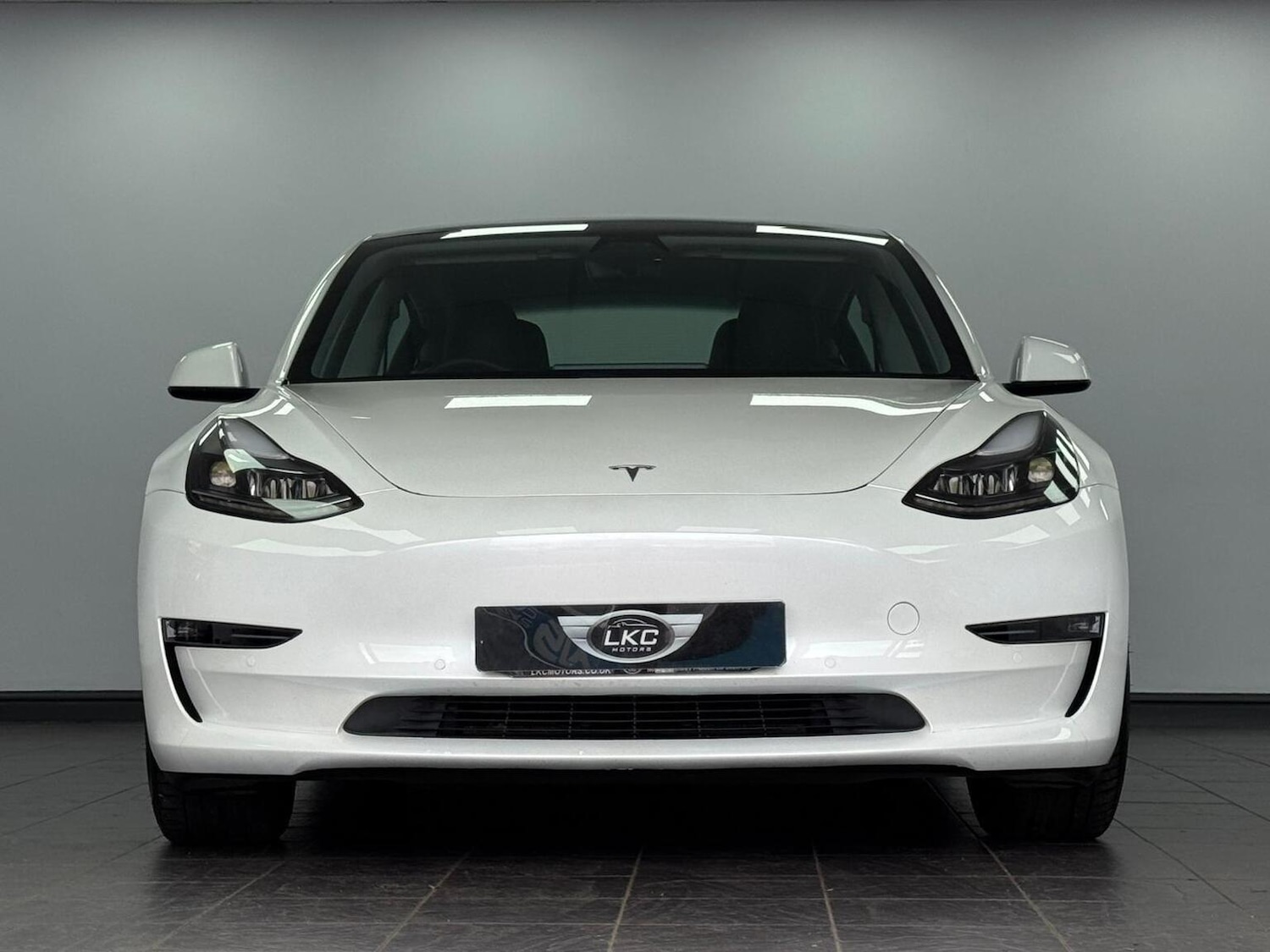 Used Tesla Model 3 2020 for sale - 78135072: Photo 2