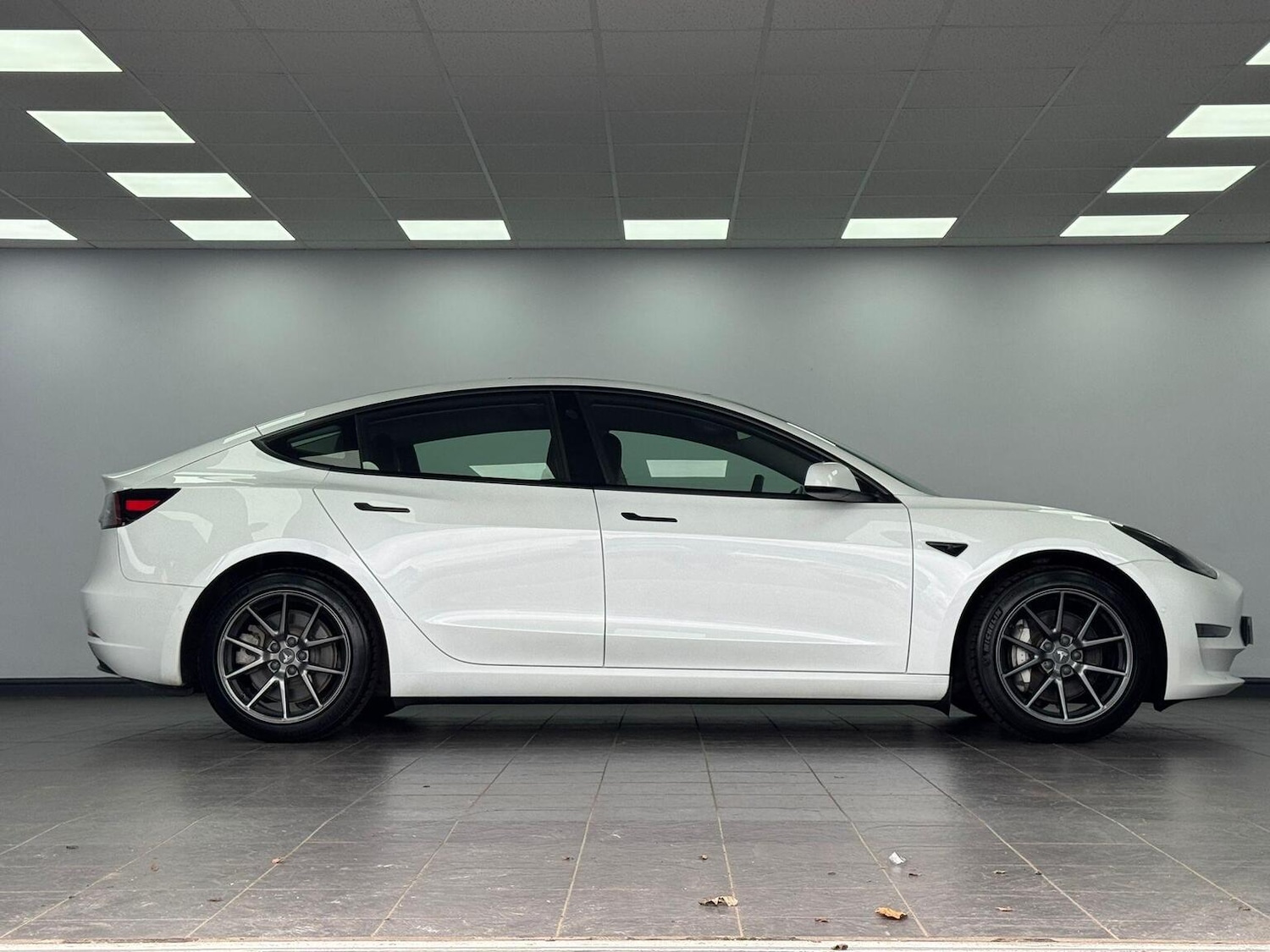 Used Tesla Model 3 2020 for sale - 78135072: Photo 3