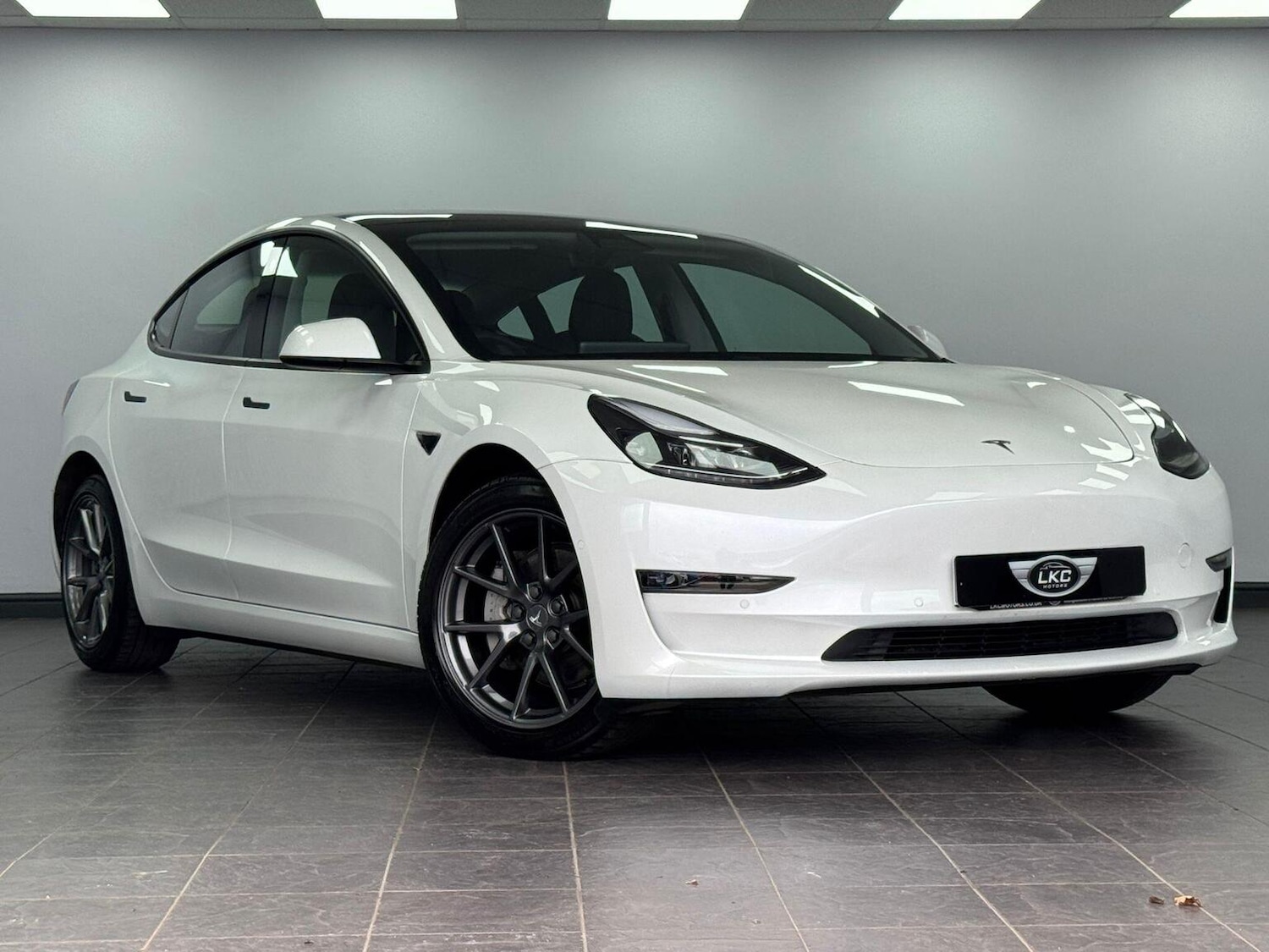 Used Tesla Model 3 2020 for sale - 78135072: Photo 6