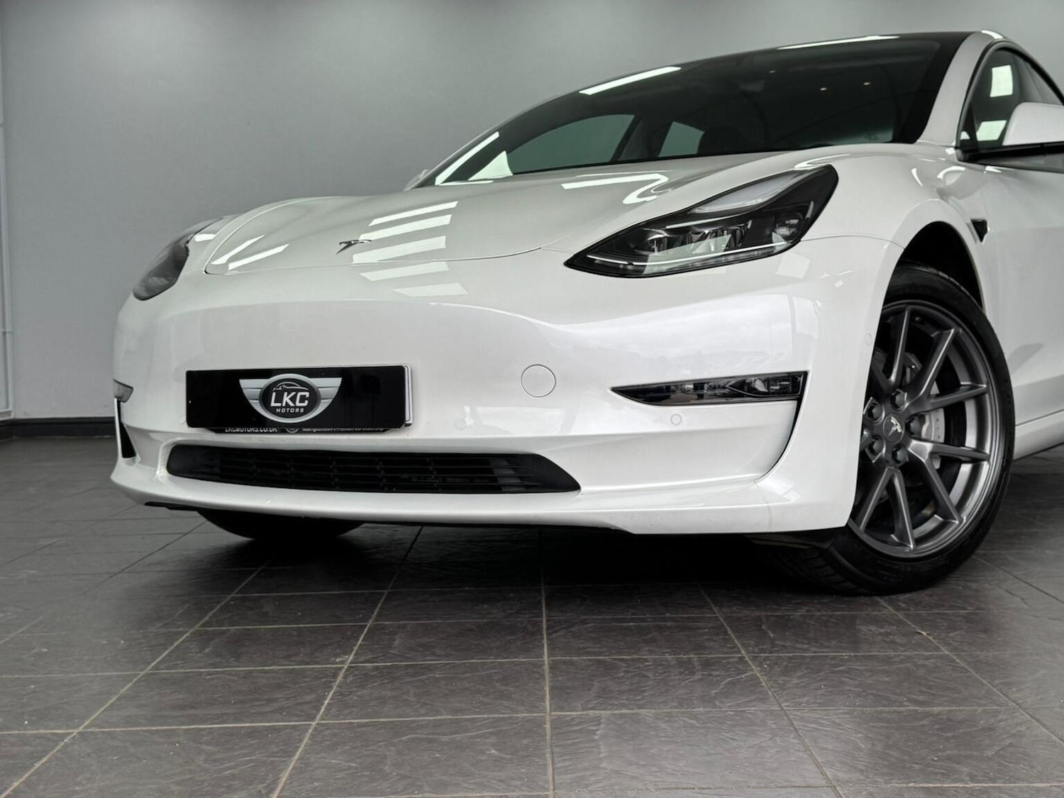 Used Tesla Model 3 2020 for sale - 78135072: Photo 8