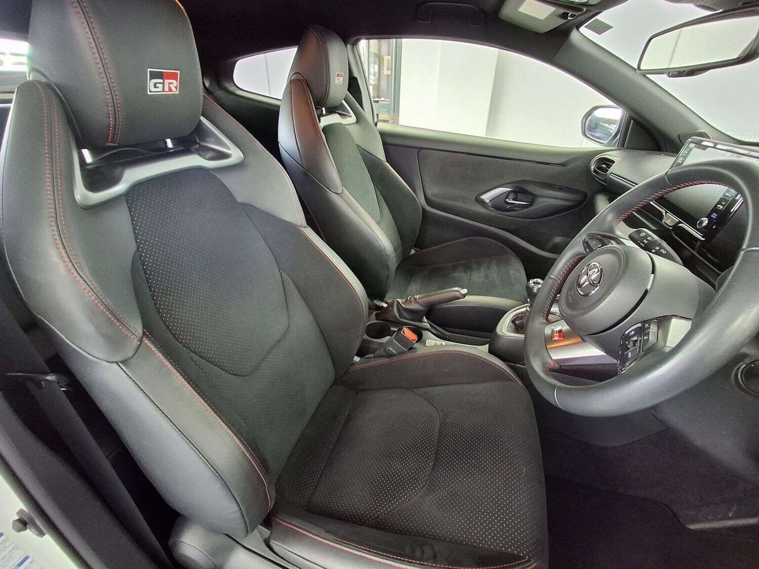 Used Toyota Yaris 2021 for sale - 77901300: Photo 53