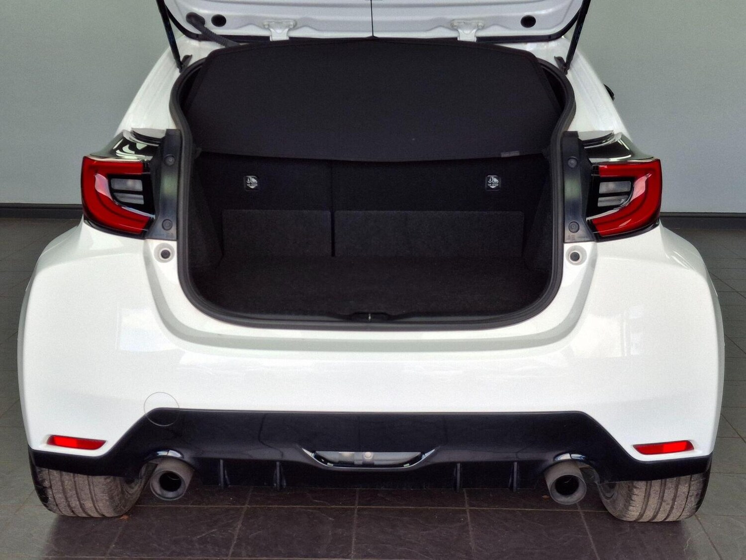 Used Toyota Yaris 2021 for sale - 77901300: Photo 61