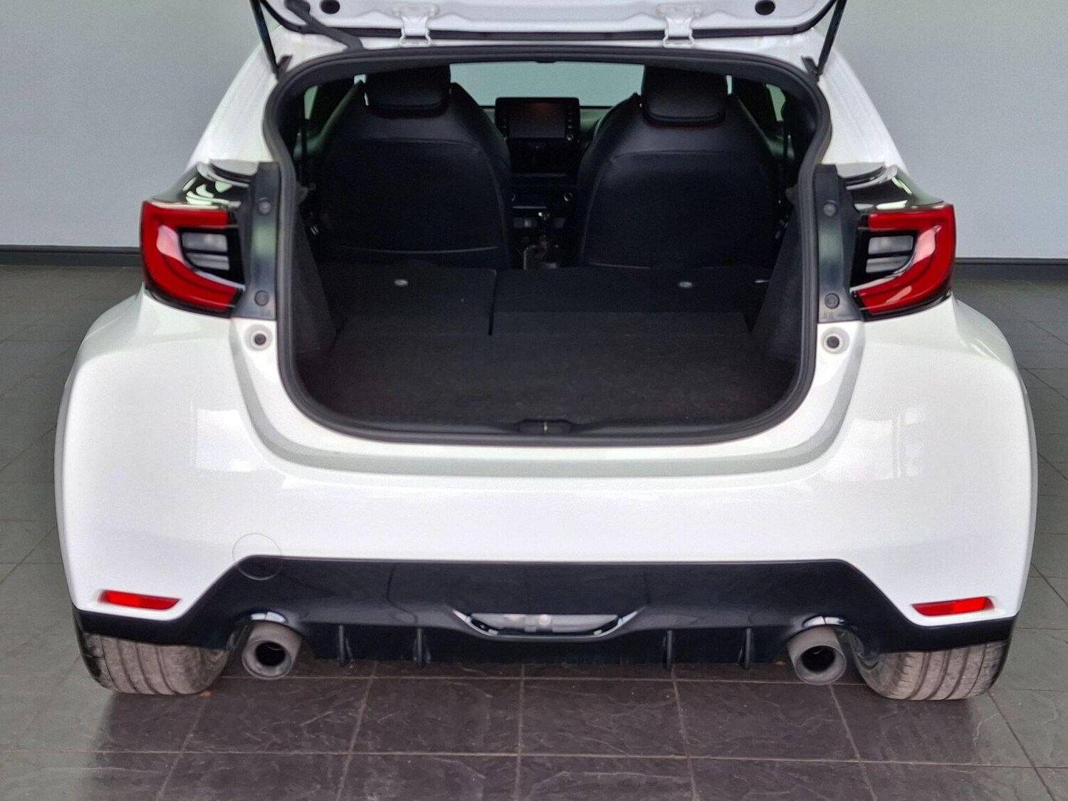 Used Toyota Yaris 2021 for sale - 77901300: Photo 62