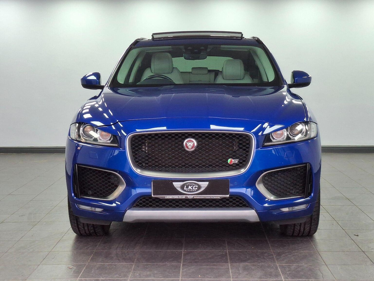 Used Jaguar F-Pace 2020 for sale - 76712665: Photo 28