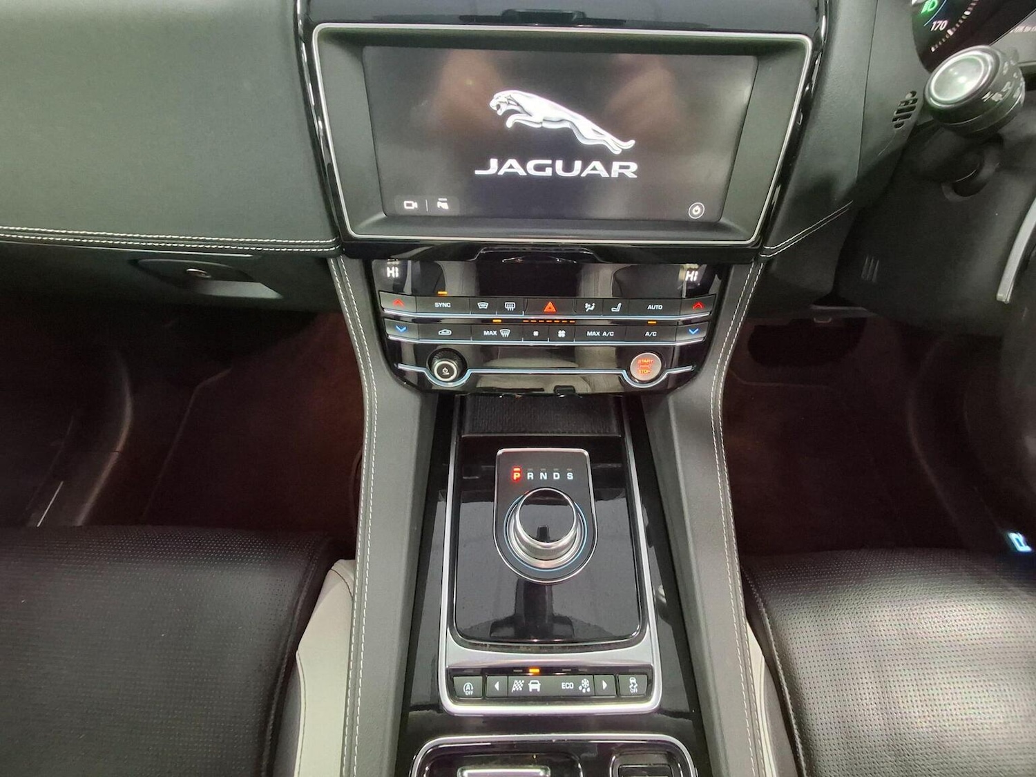 Used Jaguar F-Pace 2020 for sale - 76712665: Photo 64