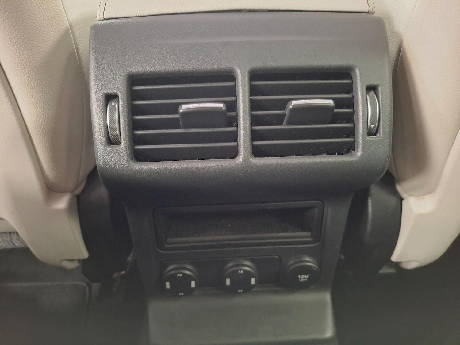 Used Jaguar F-Pace 2020 for sale - 76712665: Photo 65