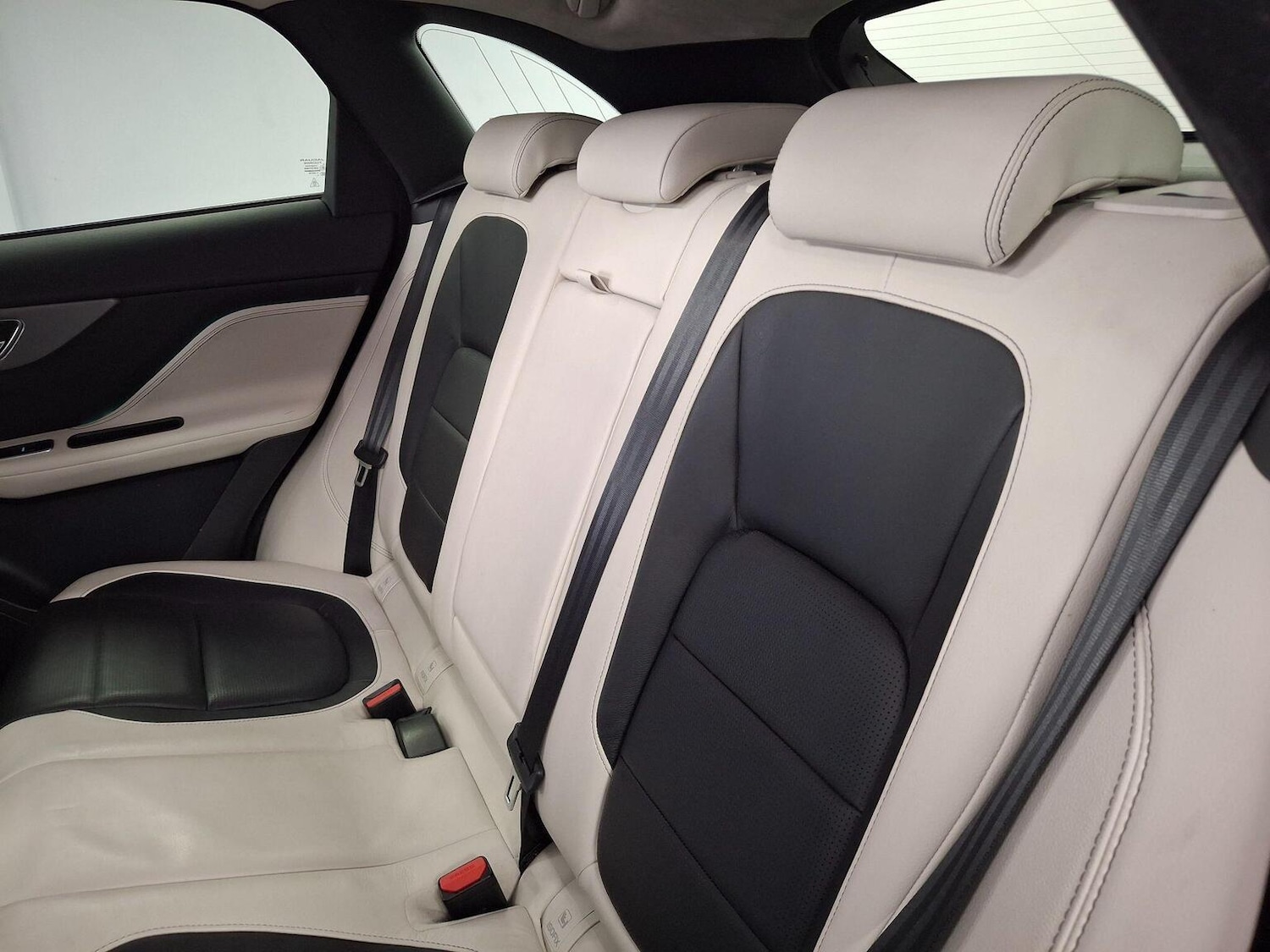 Used Jaguar F-Pace 2020 for sale - 76712665: Photo 67