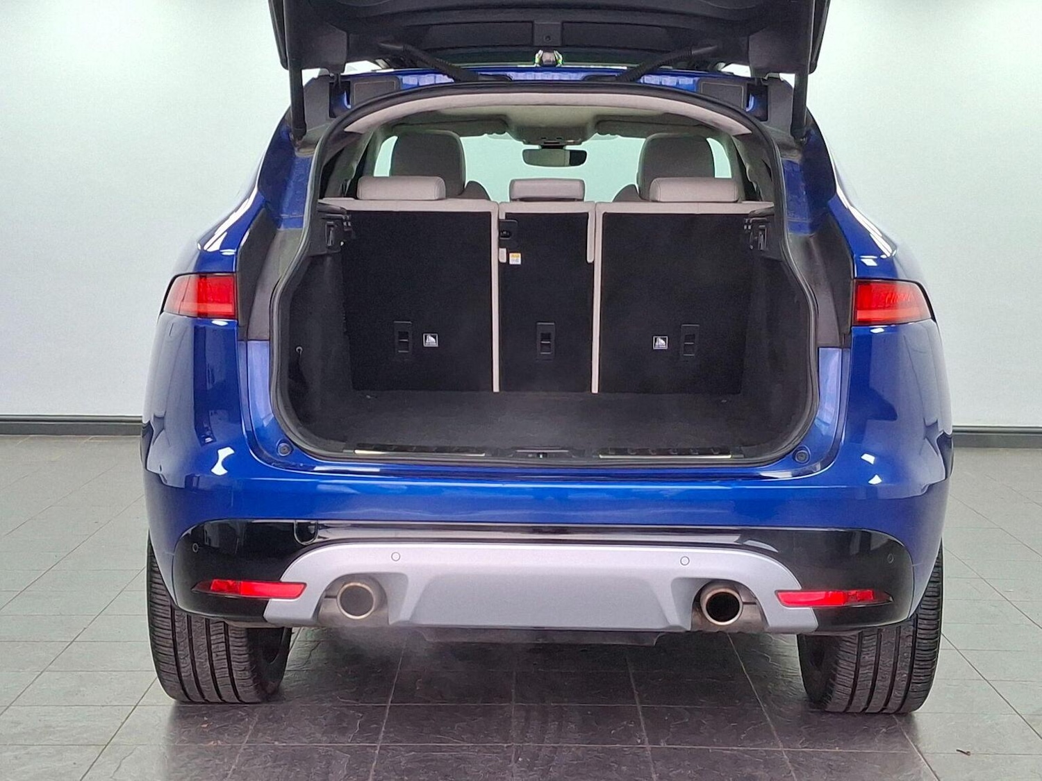 Used Jaguar F-Pace 2020 for sale - 76712665: Photo 78