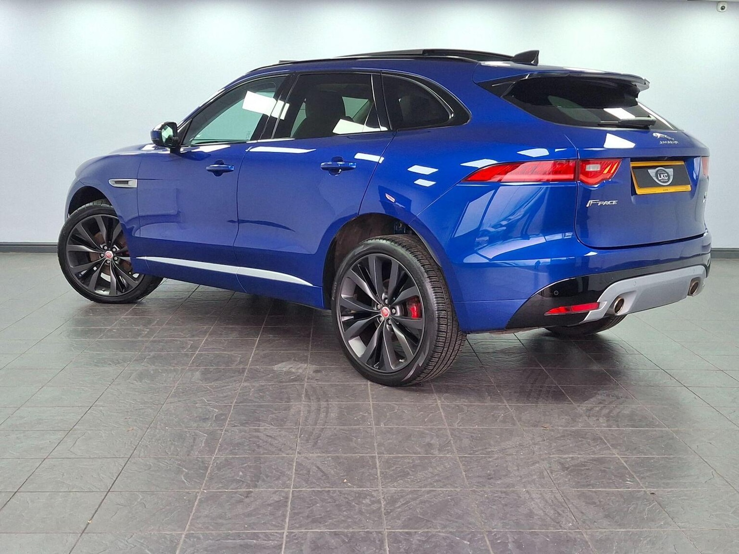 Used Jaguar F-Pace 2020 for sale - 76712665: Photo 79