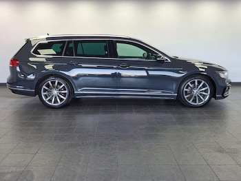 Used Volkswagen Passat 2021 for sale - 78614220: Photo