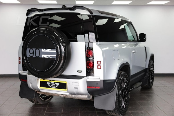 Used Land Rover Defender 90 2022 for sale - 75202563: Photo 2