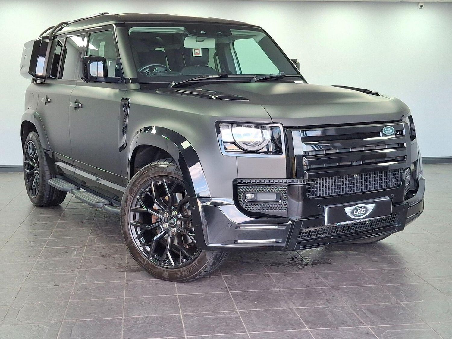 Used Land Rover Defender 2020 for sale - 76896955: Photo 14